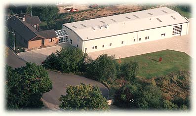 Werkhallen-Neubau im Meisterweg 1    (bitte&nbsp;hier&nbsp;klicken,&nbsp;um&nbsp;zur&nbsp;»History«-&Uuml;bersichtsseite zur&uuml;ck zu gelangen)